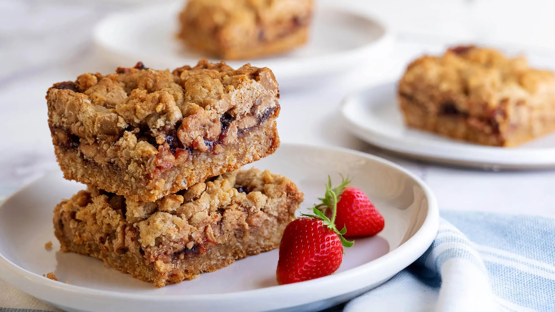 Gooey Pb & J Bars